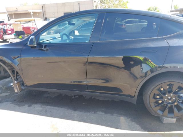 7SAYGDED1PF977647 Tesla Model Y Rwd