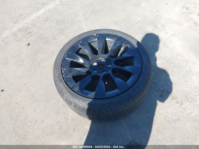 7SAYGDED1PF977647 Tesla Model Y Rwd