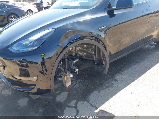 7SAYGDED1PF977647 Tesla Model Y Rwd