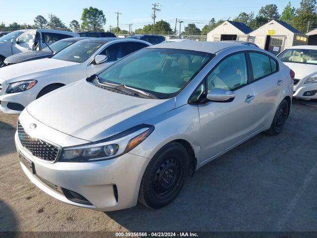 KIA FORTE LX 2018 3KPFK4A72JE212561 Image 2