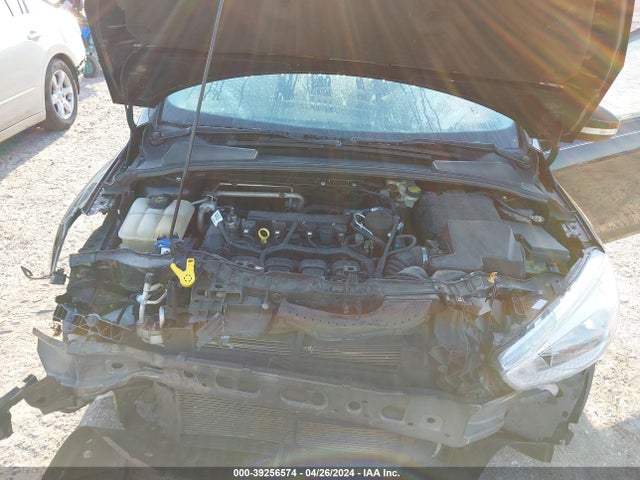 Ford FOCUS SE 2016 1FADP3F22GL292692 Image 10