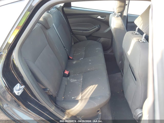 Ford FOCUS SE 2016 1FADP3F22GL292692 Image 8