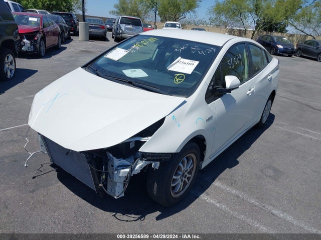 Toyota Prius Le 2019 JTDKARFUXK3095804 Image 2