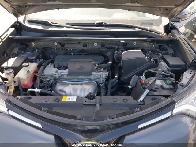 Toyota Rav4 Xle 2017 JTMWFREV5HD095516 Image 10