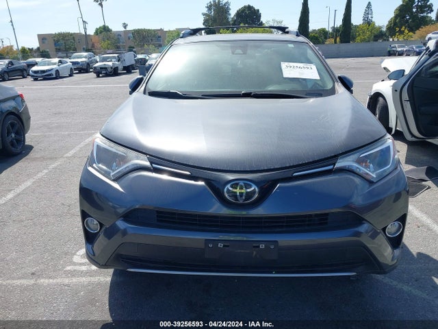 Toyota Rav4 Xle 2017 JTMWFREV5HD095516 Image 12