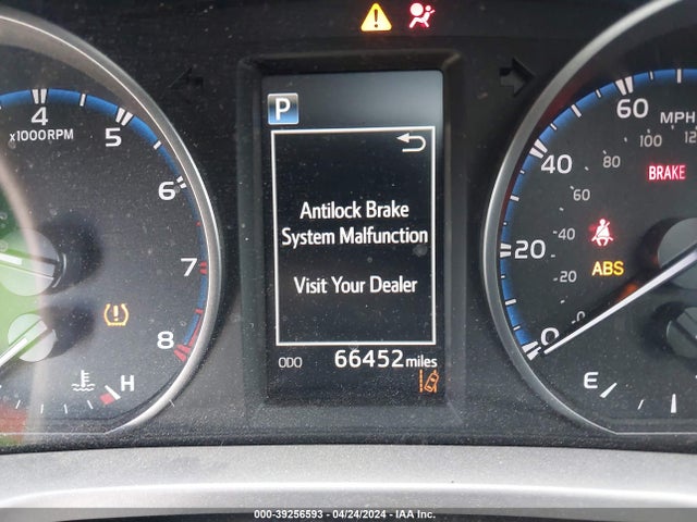 Toyota Rav4 Xle 2017 JTMWFREV5HD095516 Image 15