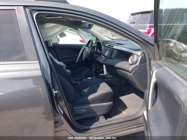 Toyota Rav4 Xle 2017 JTMWFREV5HD095516 Image 5