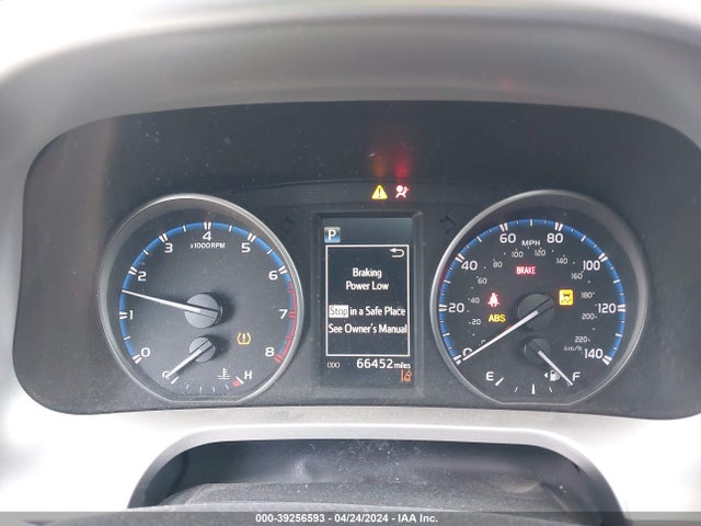 Toyota Rav4 Xle 2017 JTMWFREV5HD095516 Image 7