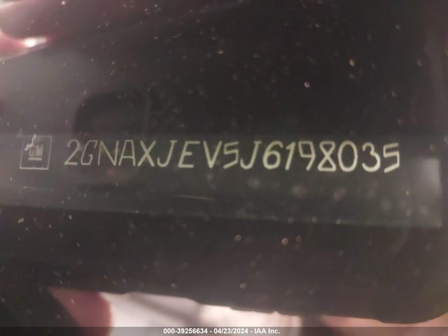 Chevrolet EQUINOX LT 2018 2GNAXJEV5J6198035 Image 9