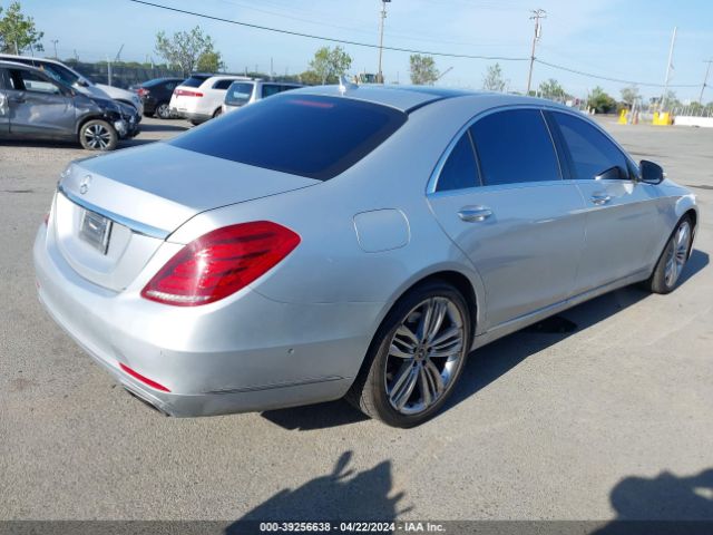WDDUG8CB0FA131446 Mercedes-Benz S 550