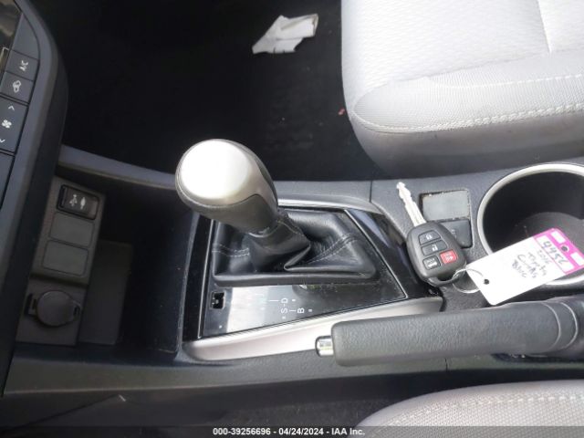 2T1BURHE2GC630250 Toyota COROLLA LE