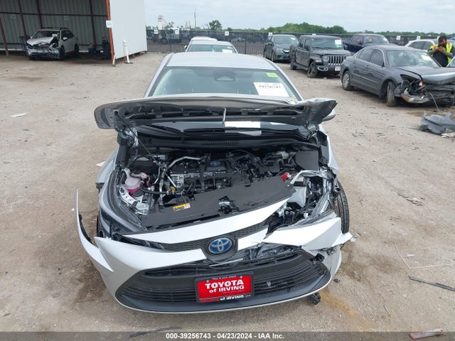Toyota Corolla Hybrid Le 2024 JTDBCMFE2R3045303 Image 12