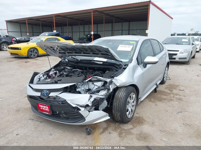 Toyota Corolla Hybrid Le 2024 JTDBCMFE2R3045303 Image 2