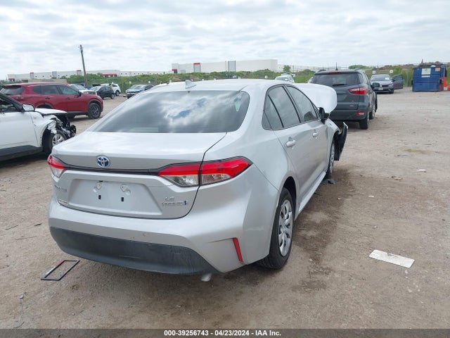 Toyota Corolla Hybrid Le 2024 JTDBCMFE2R3045303 Image 4