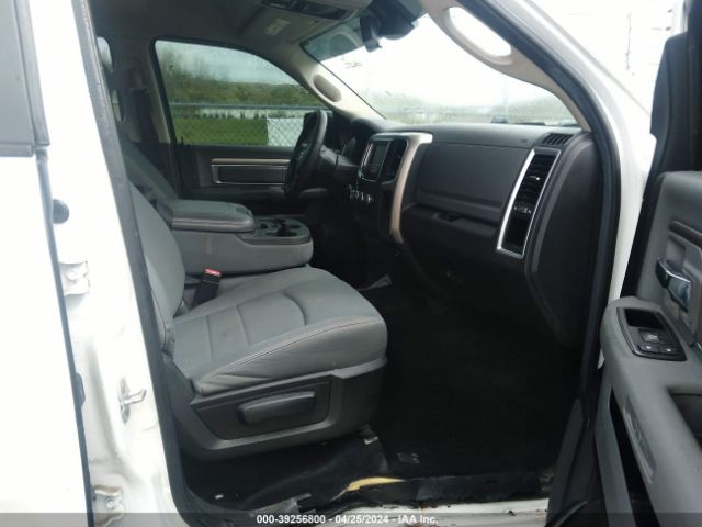 1C6RR7LT8ES111636 RAM 1500 Slt