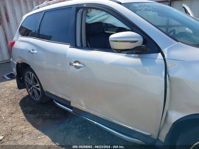 Nissan Pathfinder Platinum 2017 5N1DR2MN1HC901232 Image 20