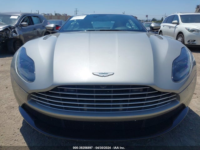Aston Martin DB11 2020 SCFRMFAW9LGL09884 Image 11