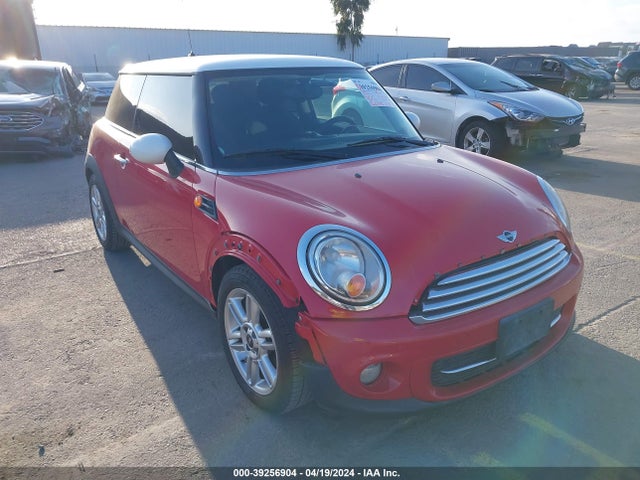 2011 MINI COOPER WMWSU3C57BT181991 Photo 5