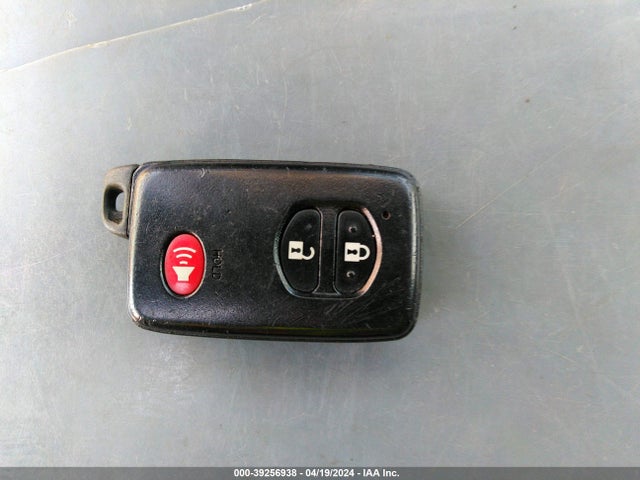Toyota Prius V Three 2014 JTDZN3EU4E3316948 Image 11