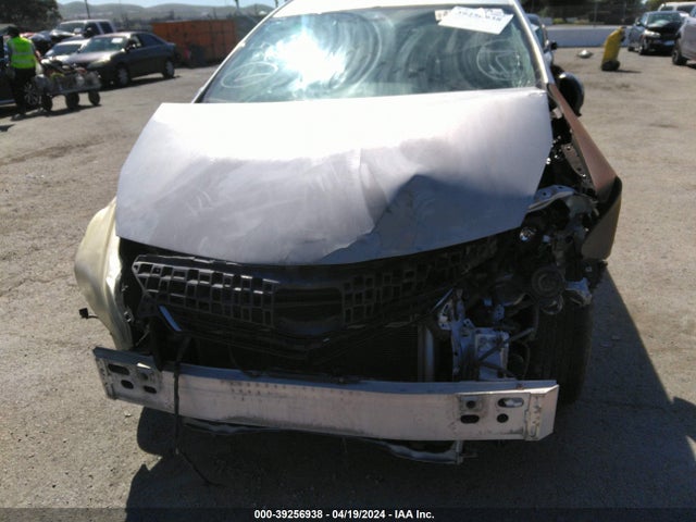 Toyota Prius V Three 2014 JTDZN3EU4E3316948 Image 6