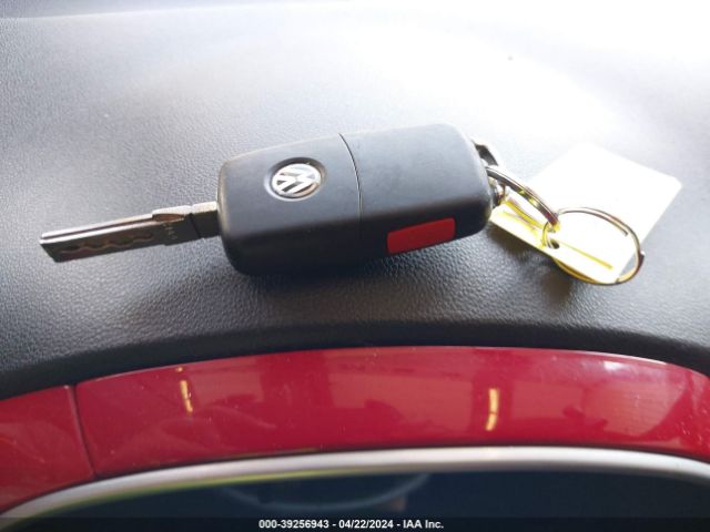 3VWJ17AT8FM603686 Volkswagen Beetle 1.8t
