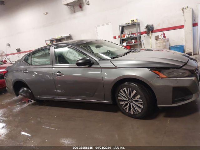 1N4BL4DW9RN361481 Nissan Altima Sv Intelligent Awd