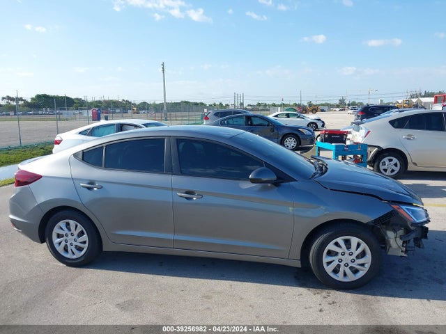 Hyundai ELANTRA SE 2019 5NPD74LF5KH437664 Image 13