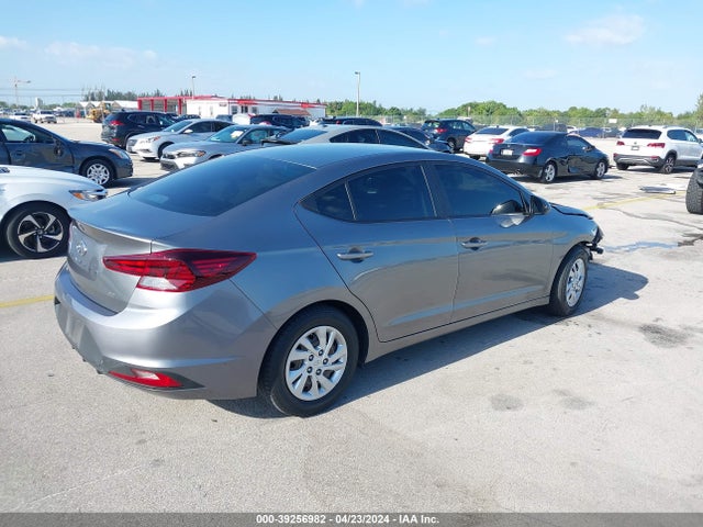 Hyundai ELANTRA SE 2019 5NPD74LF5KH437664 Image 4