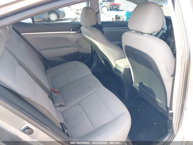 Hyundai ELANTRA SE 2019 5NPD74LF5KH437664 Image 8