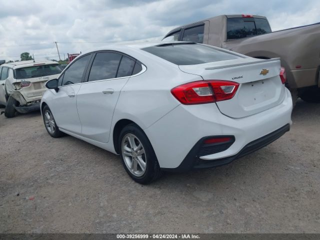 2018 CHEVROLET CRUZE 1G1BE5SM2J7181126 Photo 2