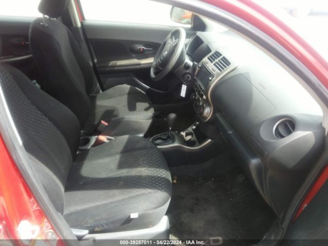 JTKKUPB40E1040255 Scion XD