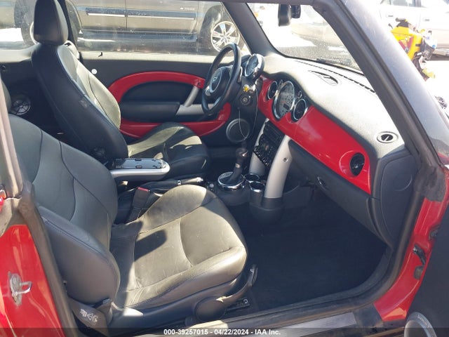 2005 MINI COOPER S WMWRH33525TK56667 Photo 4