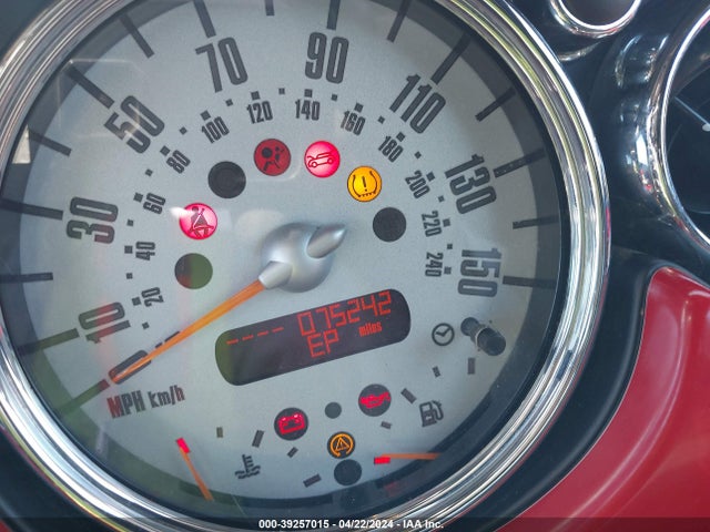 2005 MINI COOPER S WMWRH33525TK56667 Photo 6