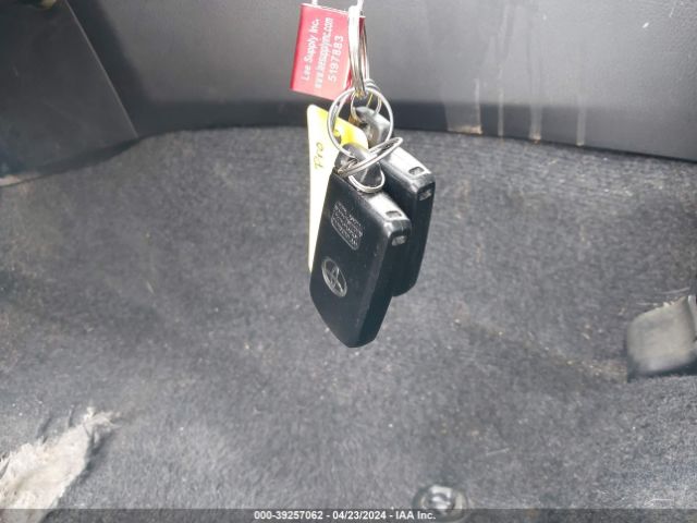 JTMRFREV2HD220422 Toyota Rav4 Xle