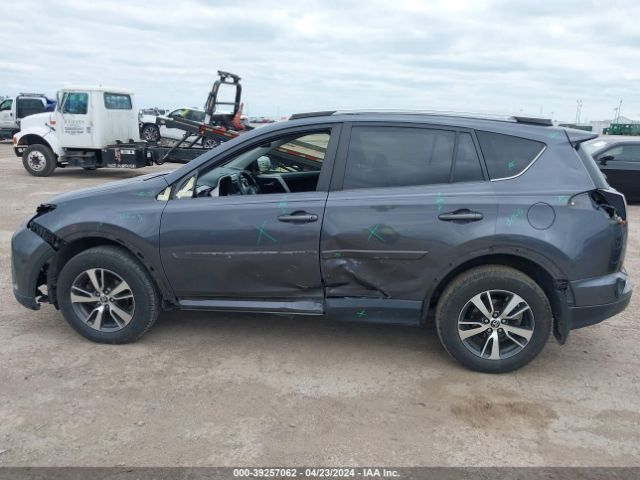 JTMRFREV2HD220422 Toyota Rav4 Xle