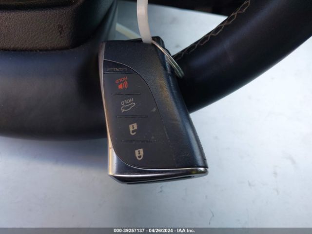 58ADA1C1XMU004522 Lexus ES 300H