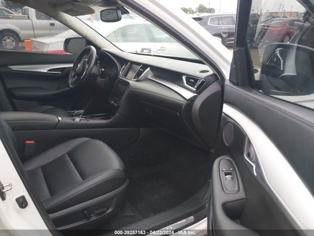 3PCAJ5M32LF119225 Infiniti Qx50 Luxe Awd