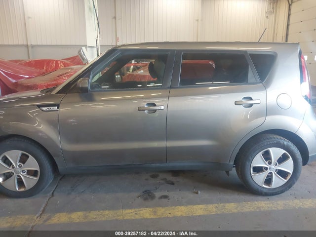 KIA Soul 2015 KNDJN2A22F7205076 Image 28