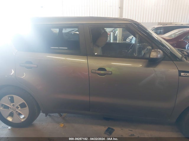KIA Soul 2015 KNDJN2A22F7205076 Image 30