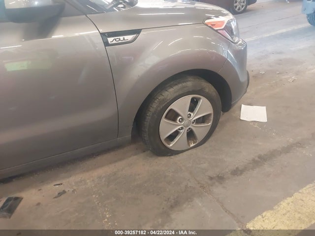 KIA Soul 2015 KNDJN2A22F7205076 Image 31