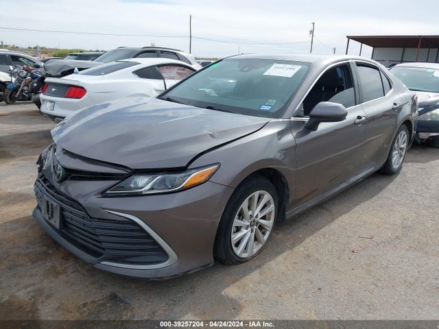 Toyota CAMRY LE 2021 4T1C11AK3MU593427 Image 2