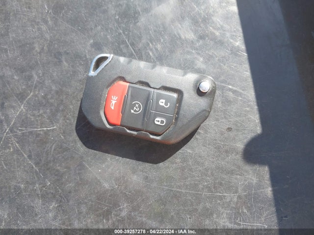 1C6HJTAG9NL111804 Jeep Gladiator Sport S 4x4