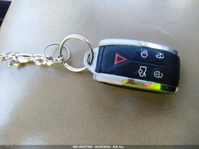 2009 JAGUAR XF SAJWA07C691R00675 Photo 10