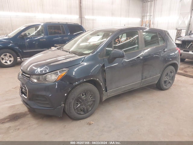 Chevrolet TRAX LS 2018 3GNCJKSB3JL395663 Image 2