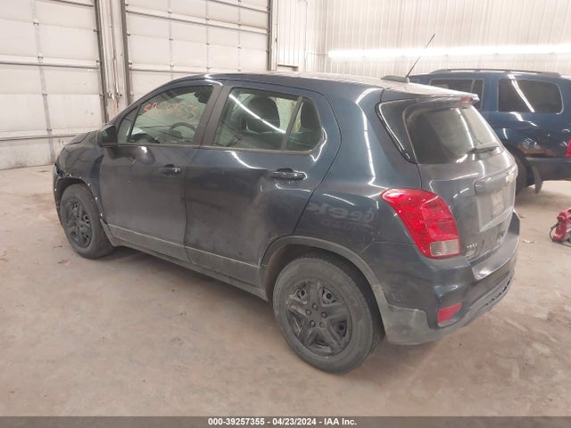 Chevrolet TRAX LS 2018 3GNCJKSB3JL395663 Image 3