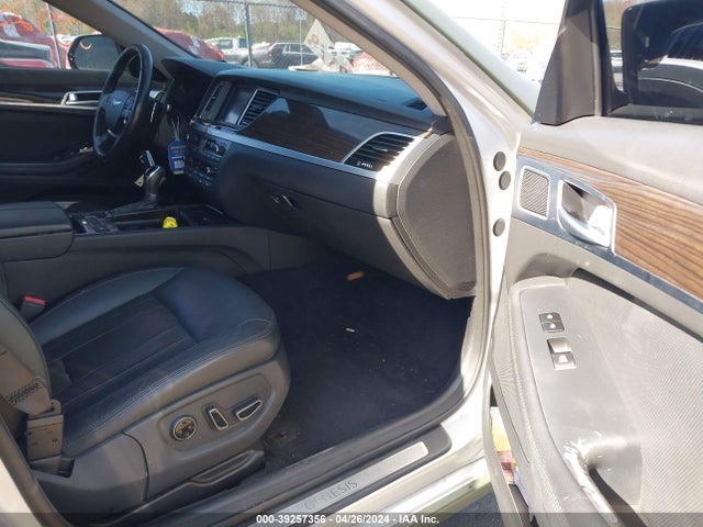 Genesis G80 3.8 2017 KMHGN4JE4HU190547 Image 5