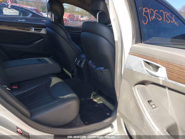 Genesis G80 3.8 2017 KMHGN4JE4HU190547 Image 8