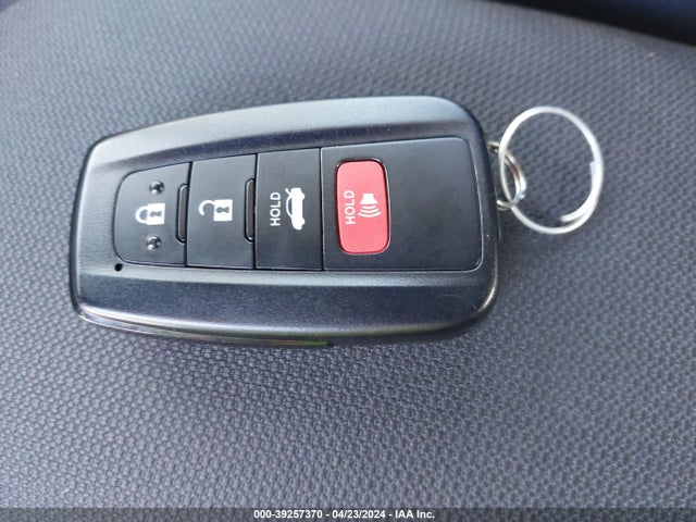 Toyota Corolla Hybrid Le 2021 JTDEAMDE1MJ010939 Image 11