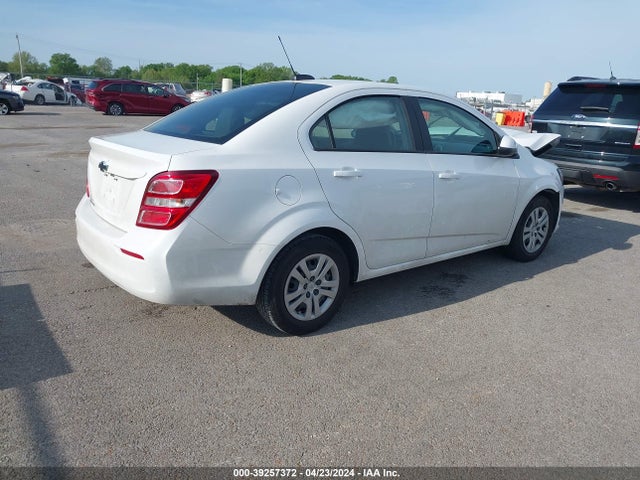 Chevrolet Sonic Ls Auto 2018 1G1JB5SH6J4132097 Image 4