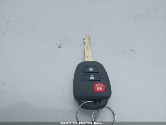 Toyota RAV4 LE 2017 2T3BFREV4HW629185 Image 11
